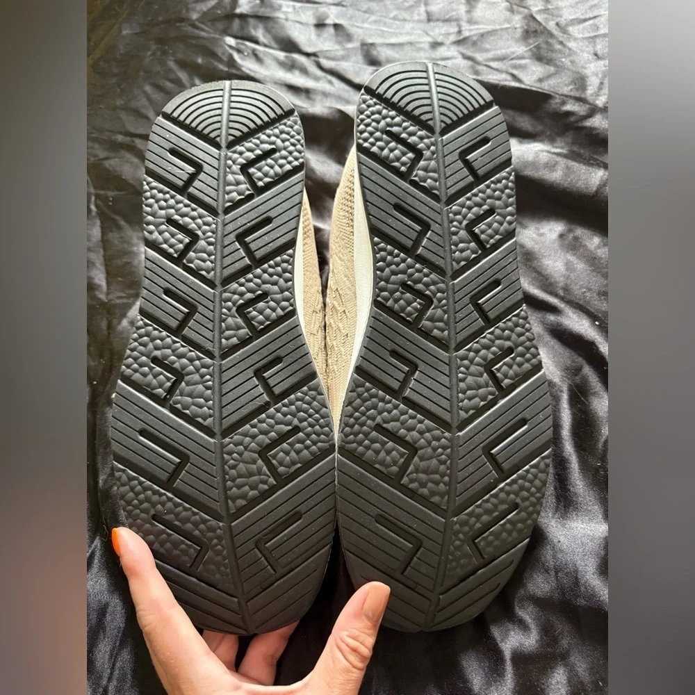 Men's Tan Sneakers